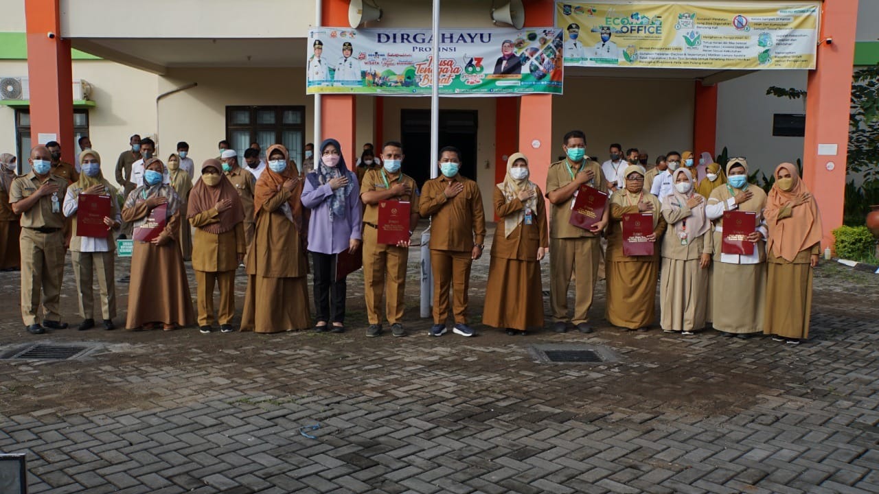 PENGHARGAAN TANDA KEHORMATAN SATYA LANCANA KEPADA 31 PNS RSJ MUTIARA SUKMA.